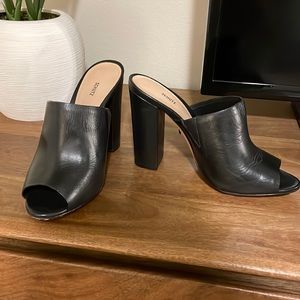 Schutz heels- black leather size 8